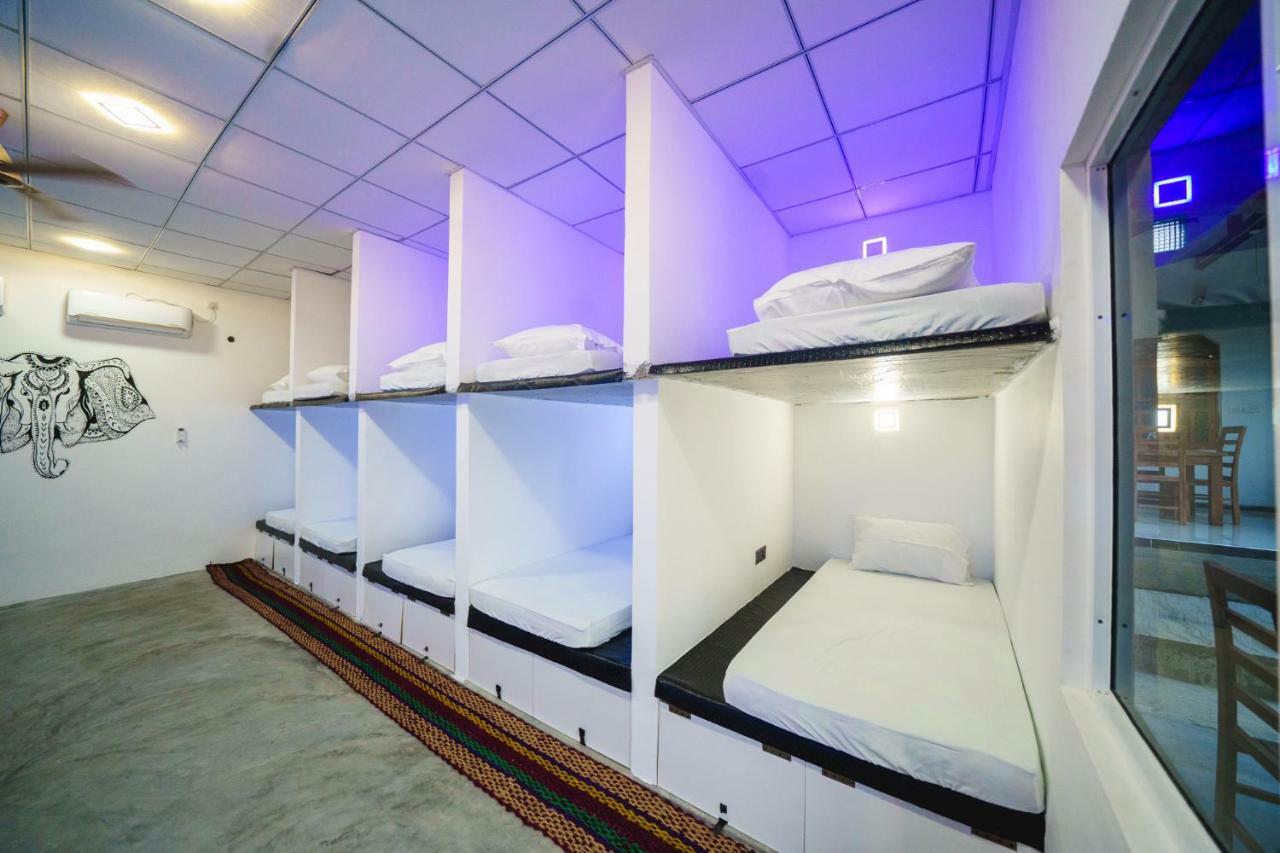 Alcatraz Hostel อารูกัมเบย์ ห้อง รูปภาพ